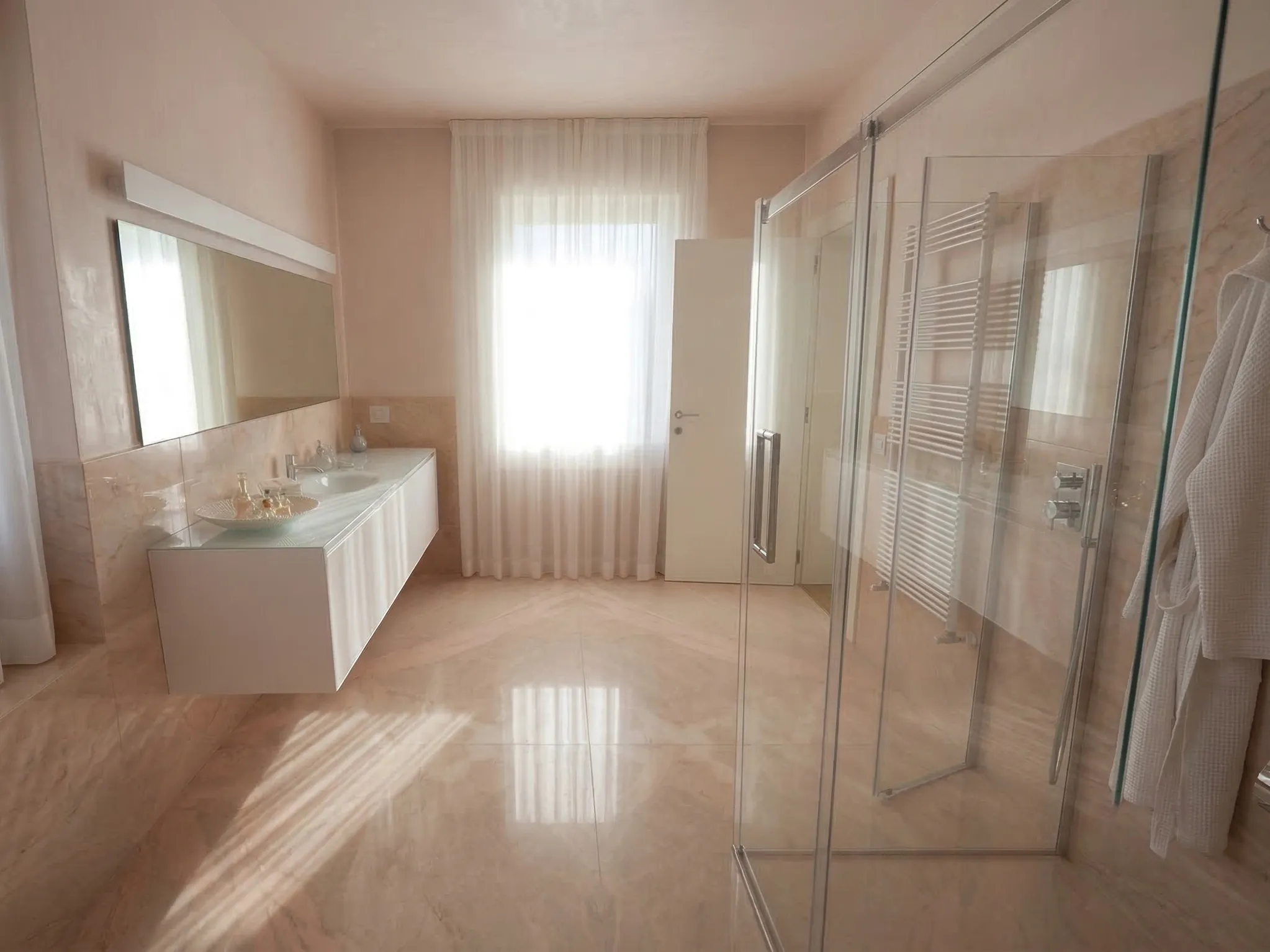 Bagno di una villa privata