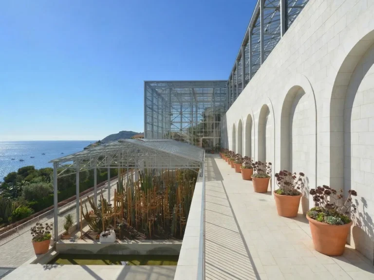 Les Nouvelles Serres – Botanical Center of the Jardin Exotique