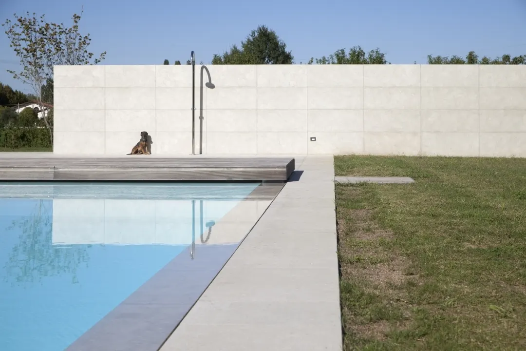 Abano pool grigio olivo flamed (2)