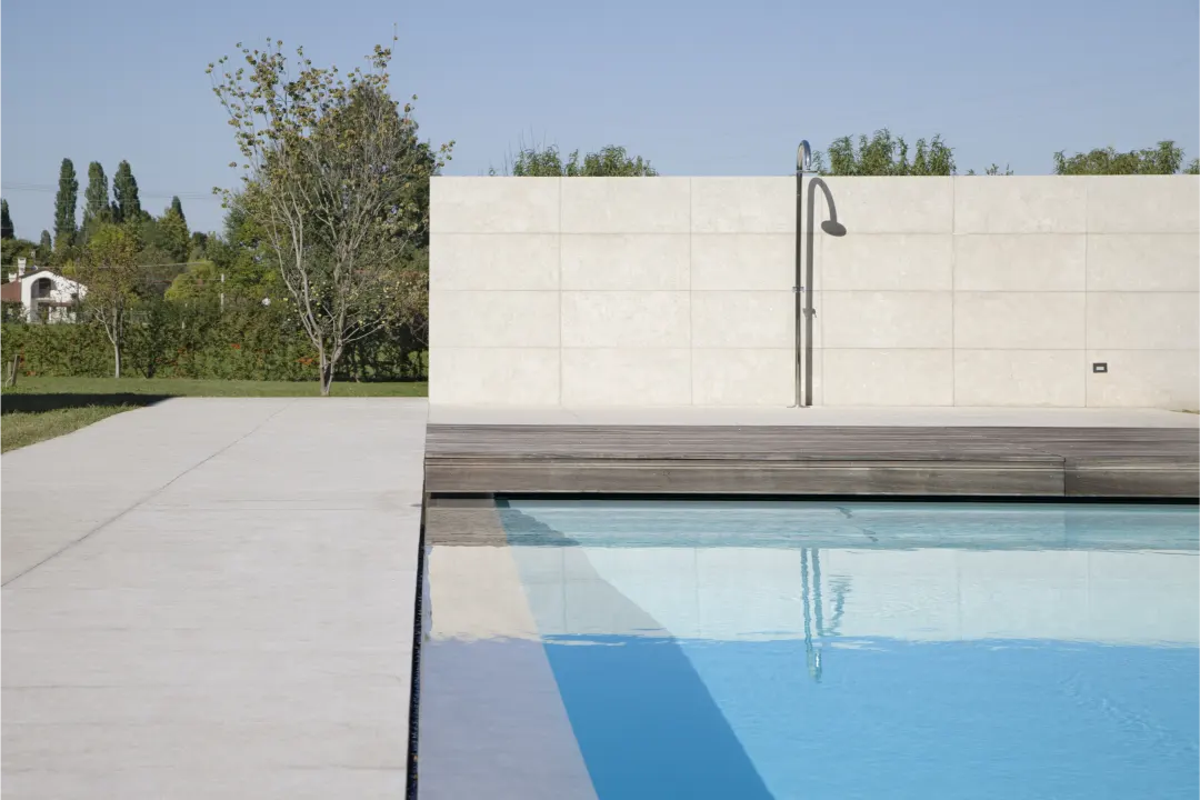 Abano pool grigio olivo flamed (3)