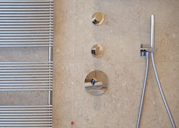 Bagno Grolla beige honed (1)