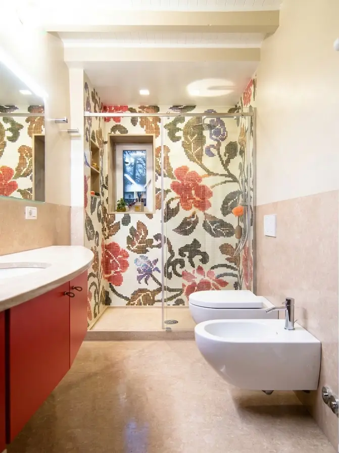 Bathroom grolla beige honed and mosaico (1)
