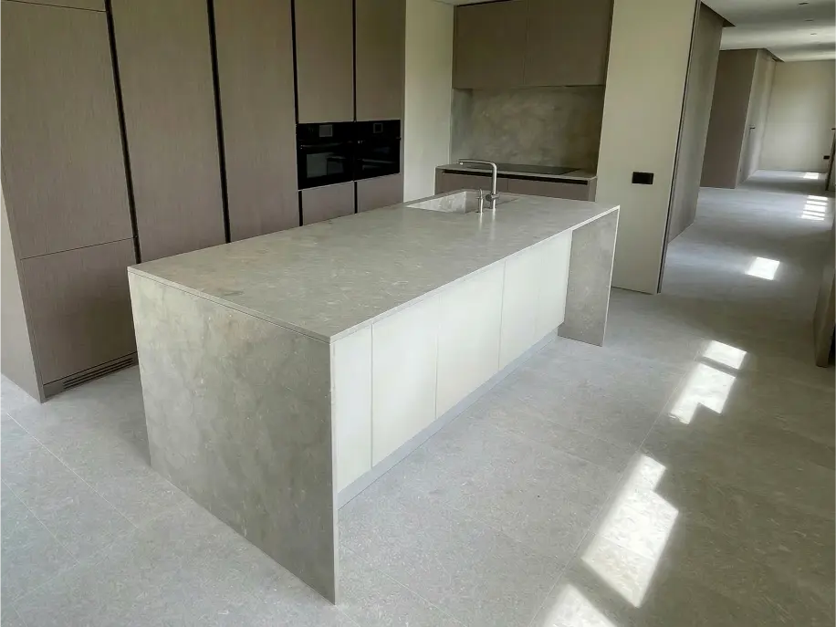 Kitchen olivo honed floor ondulato 3