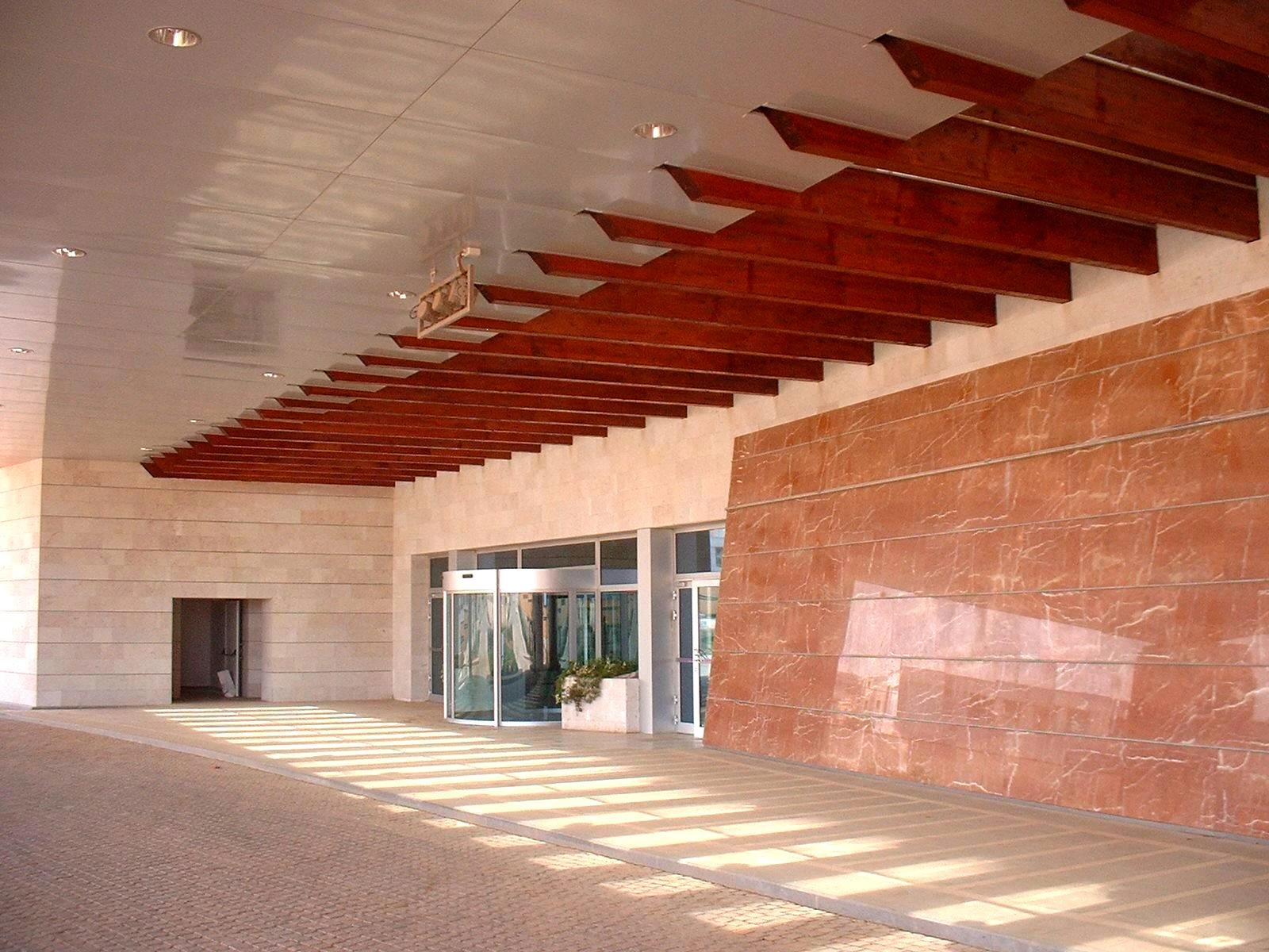 Sheraton Hotel Orano (3)