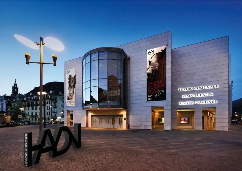 Teatro Bolzano Grolla facade (1)