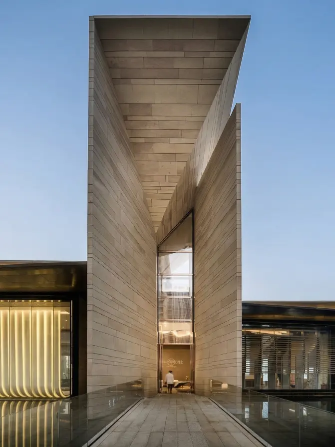 cina light waterfall grolla rosato honed facade (3)